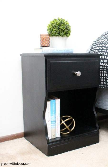 How to Spray Paint a Nightstand